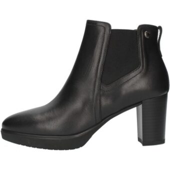 Μποτίνια NeroGiardini I013006D