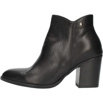 Μποτίνια NeroGiardini I013070D