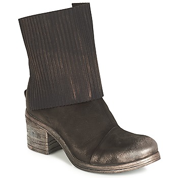 Μποτίνια Papucei CLARA ΣΤΕΛΕΧΟΣ: Δέρμα / ύφασμα & ΕΠΕΝΔΥΣΗ: Δέρμα & ΕΣ. ΣΟΛΑ: Δέρμα & ΕΞ. ΣΟΛΑ: Καουτσούκ Μποτίνια Papucei CLARA ΣΤΕΛΕΧΟΣ: Δέρμα / ύφασμα & ΕΠΕΝΔΥΣΗ: Δέρμα & ΕΣ. ΣΟΛΑ: Δέρμα & ΕΞ. ΣΟΛΑ: Καουτσούκ