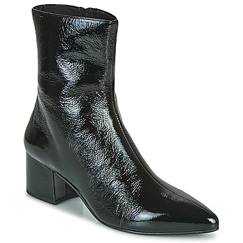 Μποτίνια Vagabond MYA ΣΤΕΛΕΧΟΣ: Δέρμα & ΕΠΕΝΔΥΣΗ: Ύφασμα & ΕΣ. ΣΟΛΑ: Δέρμα & ΕΞ. ΣΟΛΑ: Συνθετικό Μποτίνια Vagabond MYA ΣΤΕΛΕΧΟΣ: Δέρμα & ΕΠΕΝΔΥΣΗ: Ύφασμα & ΕΣ. ΣΟΛΑ: Δέρμα & ΕΞ. ΣΟΛΑ: Συνθετικό