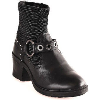 Μποτίνια Wrangler WL182550