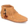 Μπότες Minnetonka CONCHO FEATHER SIDE ZIP BOOT ΣΤΕΛΕΧΟΣ: Δέρμα & ΕΠΕΝΔΥΣΗ: Δέρμα & ΕΣ. ΣΟΛΑ: Δέρμα & ΕΞ. ΣΟΛΑ: Καουτσούκ